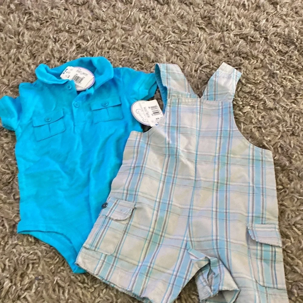 Boys overall outfit size 6-9 mons nwt